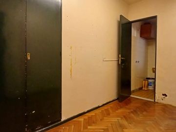 VENTA DEPTO 5 AMB CON PATIO Y COCHERAS CABALLITO