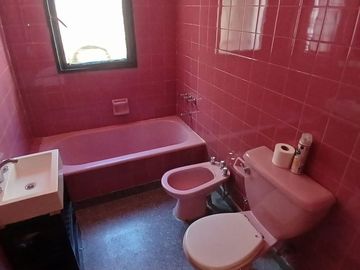 VENTA DEPTO 5 AMB CON PATIO Y COCHERAS CABALLITO