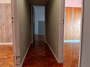 VENTA DEPTO 5 AMB CON PATIO Y COCHERAS CABALLITO