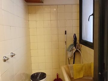 VENTA DEPTO 5 AMB CON PATIO Y COCHERAS CABALLITO