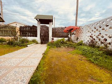 Bela casa a una cuadra y media del mar. Punta de Tralca