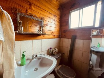 Bela casa a una cuadra y media del mar. Punta de Tralca