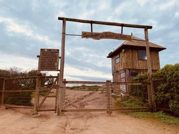 Bela casa a una cuadra y media del mar. Punta de Tralca