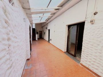 PH 4 amb en Venta Villa Crespo con Local y Garage