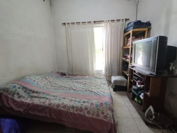 Venta Casa mas 2 departamentos Rafael Calzada