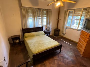 CASA 5 AMBIENTES EN VENTA LONGCHAMPS 3000mt2