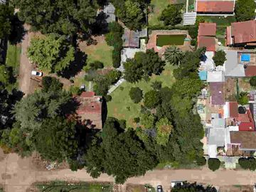 CASA 5 AMBIENTES EN VENTA LONGCHAMPS 3000mt2