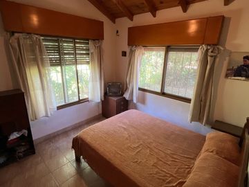 CASA 5 AMBIENTES EN VENTA LONGCHAMPS 3000mt2