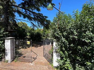 CASA 5 AMBIENTES EN VENTA LONGCHAMPS 3000mt2