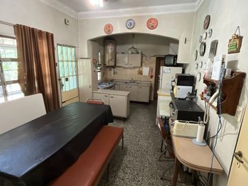 CASA 5 AMBIENTES EN VENTA LONGCHAMPS 3000mt2