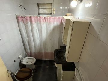 CASA 5 AMBIENTES EN VENTA LONGCHAMPS 3000mt2