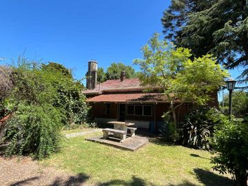 CASA 5 AMBIENTES EN VENTA LONGCHAMPS 3000mt2