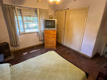 CASA 5 AMBIENTES EN VENTA LONGCHAMPS 3000mt2
