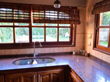 VENTA CASA 5 AMBIENTES EN LONGCHAMPS