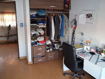 VENTA CASA 5 AMBIENTES EN LONGCHAMPS
