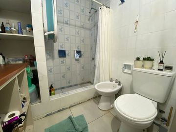 VENTA PH 4 AMBIENTES EN BERAZATEGUI CON PATIO