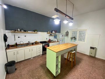 VENTA PH 4 AMBIENTES EN BERAZATEGUI CON PATIO