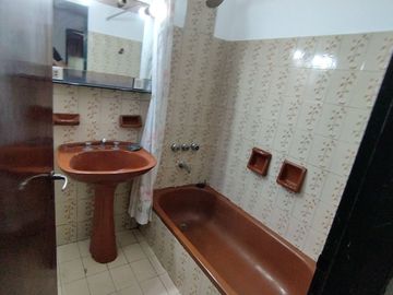 Venta PH c/Cochera en Olivos al Frente
