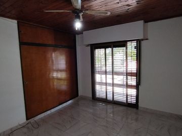 Venta PH c/Cochera en Olivos al Frente