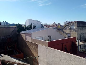 Departamento PH tipo casa, en venta Flores
