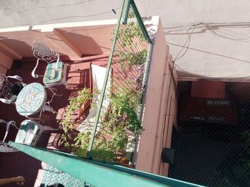 Departamento PH tipo casa, en venta Flores