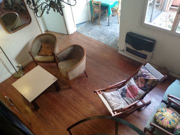 Departamento PH tipo casa, en venta Flores
