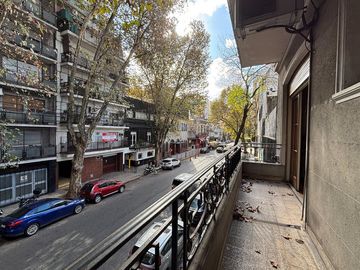 PH 4 ambientes en Villa Crespo con patio y terraza