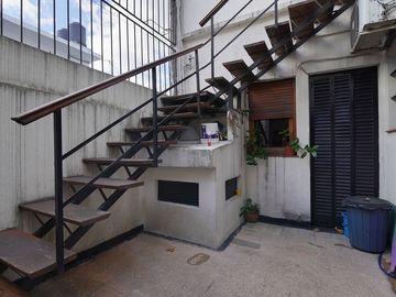 PH 4 ambientes en Villa Crespo con patio y terraza