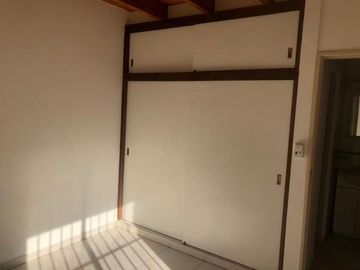 Venta Dpto. con cochera y ascensor Apto temporario