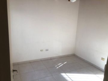 Venta Dpto. con cochera y ascensor Apto temporario