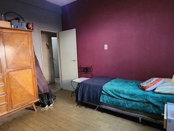 VENTA CASA 5 AMB PILETA A  RECICLAR ITUZAINGO