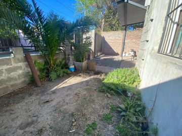 VENTA CASA 5 AMB PILETA A  RECICLAR ITUZAINGO