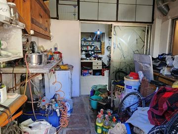 VENTA CASA 5 AMB PILETA A  RECICLAR ITUZAINGO