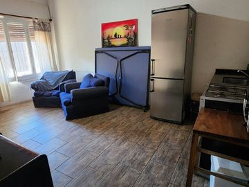 VENTA CASA 5 AMB PILETA A  RECICLAR ITUZAINGO
