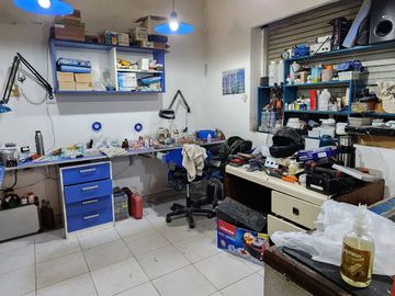 VENTA CASA 5 AMB PILETA A  RECICLAR ITUZAINGO