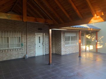 VENTA PH tres amb cochera Isidro Casanova