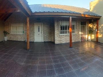 VENTA PH tres amb cochera Isidro Casanova