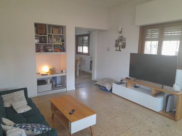 CASA 3 AMB C/PARQUE-LONGCHAMPS -BAJO DE PRECIO