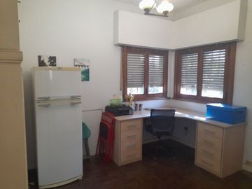 CASA 3 AMB C/PARQUE-LONGCHAMPS -BAJO DE PRECIO
