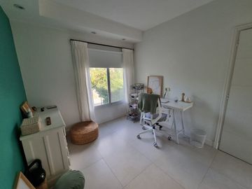 VENTA Casa  5 amb Bo. Septiembre Lote Central
