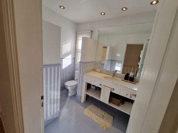 VENTA Casa  5 amb Bo. Septiembre Lote Central