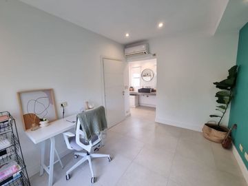 VENTA Casa  5 amb Bo. Septiembre Lote Central