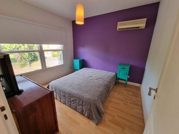 VENTA Casa  5 amb Bo. Septiembre Lote Central