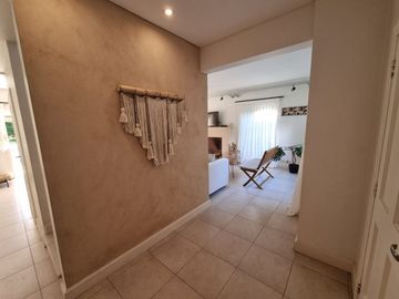 VENTA Casa  5 amb Bo. Septiembre Lote Central