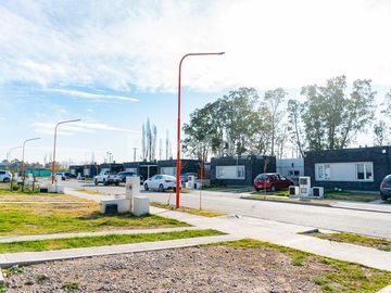 VENTA CASAS 2 DORM. LA FALDA, CIPOLLETTI