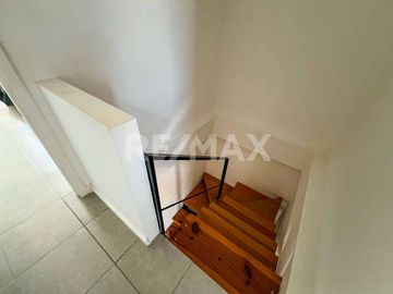 VENTA CASAS 2 DORM. LA FALDA, CIPOLLETTI