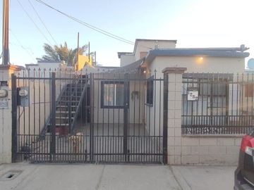 SE VENDE propiedad con ampliaciones en El Pedregal Mexicali