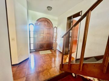 HIGHLAND PARK: CASA EN VENTA AL GOLF 3 DORM C/ DEP