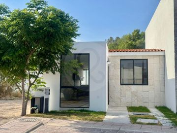 Casa en venta en Ciudad Maderas Residencial