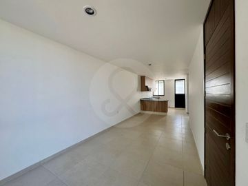 Casa en venta en Ciudad Maderas Residencial